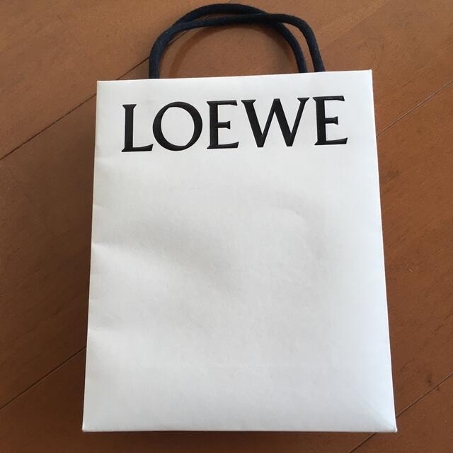 LOEWE(ロエベ)のLOEWEショッパー&メッセージカード付 レディースのバッグ(ショップ袋)の商品写真