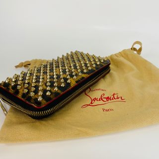 クリスチャンルブタン(Christian Louboutin)のクリスチャンルブタン　スタッズウォレット(長財布)