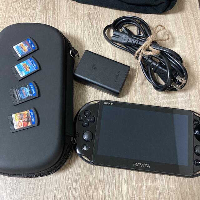 psvita 本体 pch-2000 充電器ポーチ付き-