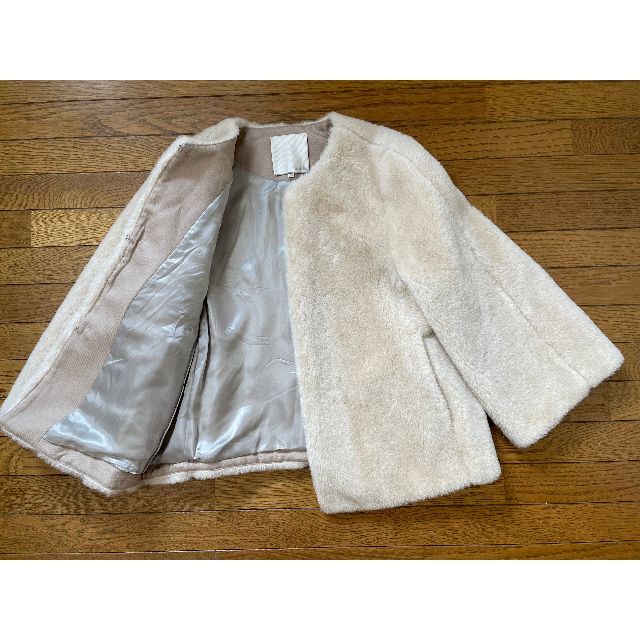 J215★自由区 オンワード樫山 ムートン 暖かいウールコート ショート丈38