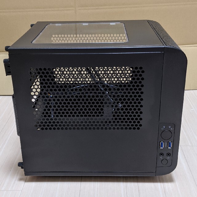 Thermaltake Core V1 mini-itx キューブPCケース 1