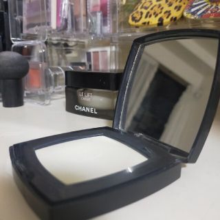 シャネル(CHANEL)のシャネル　プードルルミエールグラッセ(フェイスパウダー)