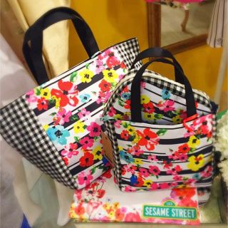 チェスティー(Chesty)のチェスティ セサミストリートコラボトートバッグ大  (トートバッグ)