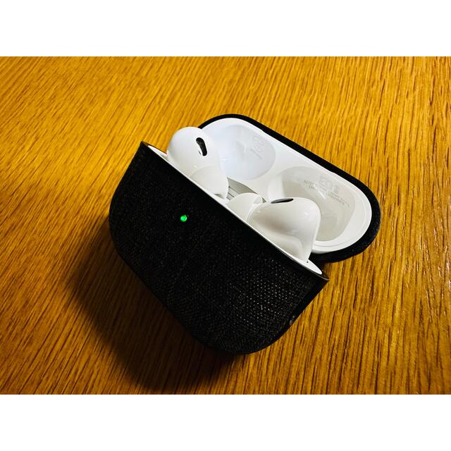 Apple(アップル)の【超美品・専用ケース付き】 Apple AirPods Pro 2 スマホ/家電/カメラのオーディオ機器(ヘッドフォン/イヤフォン)の商品写真