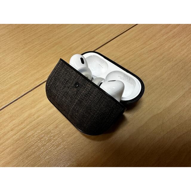 Apple(アップル)の【超美品・専用ケース付き】 Apple AirPods Pro 2 スマホ/家電/カメラのオーディオ機器(ヘッドフォン/イヤフォン)の商品写真