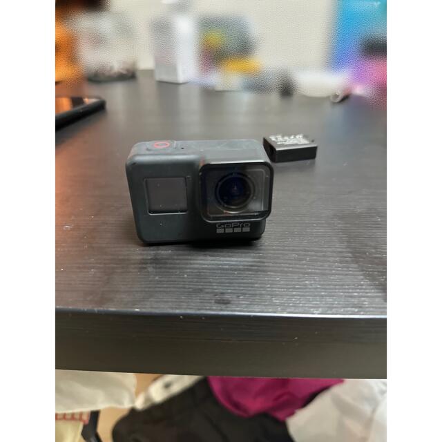 GoPro(ゴープロ)のGOPROHERO7BLACKおまけ付き スマホ/家電/カメラのスマホ/家電/カメラ その他(その他)の商品写真