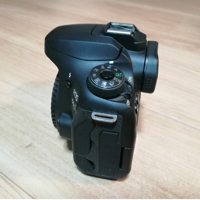 Canon(キヤノン)のキャノン　Canon　EOS　90D　ボディ　説明書　ストラップ スマホ/家電/カメラのカメラ(デジタル一眼)の商品写真