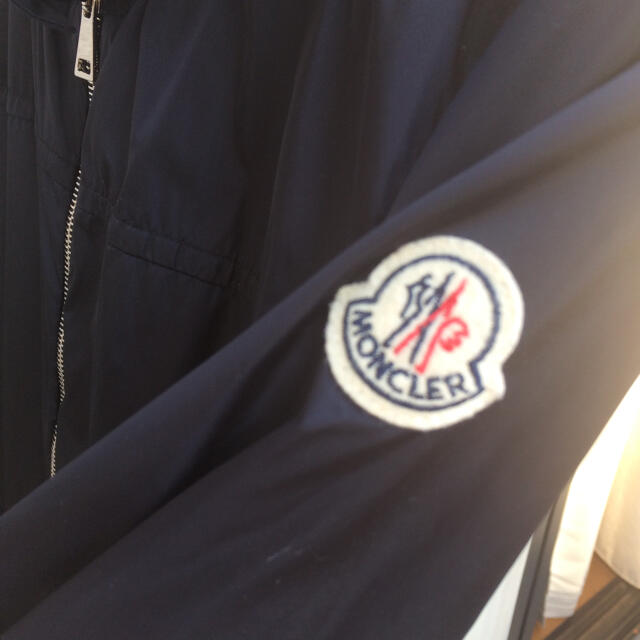 MONCLER(モンクレール)の国内正規品 モンクレール LOTY ロティ サイズ２ ネイビー レディースのジャケット/アウター(ナイロンジャケット)の商品写真