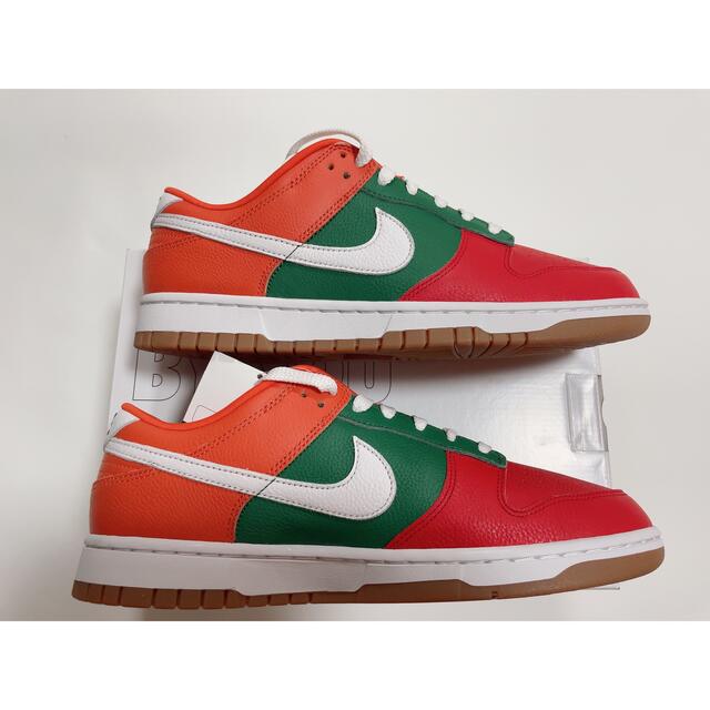 NIKE(ナイキ)のNIKE 新品 DUNK LOW BY YOU  ダンク ロー セブンイレブン風 メンズの靴/シューズ(スニーカー)の商品写真