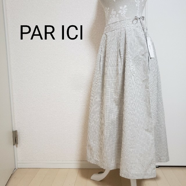 PAR ICI(パーリッシィ)の新品 ドット柄 水玉 フレア ロングスカート レディースのスカート(ロングスカート)の商品写真