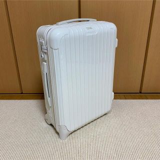 リモワ(ホワイト/白色系)の通販 100点以上 | RIMOWAを買うならラクマ リモワ(ホワイト/白色系)の通販 100点以上 | RIMOWAを買うならラクマ