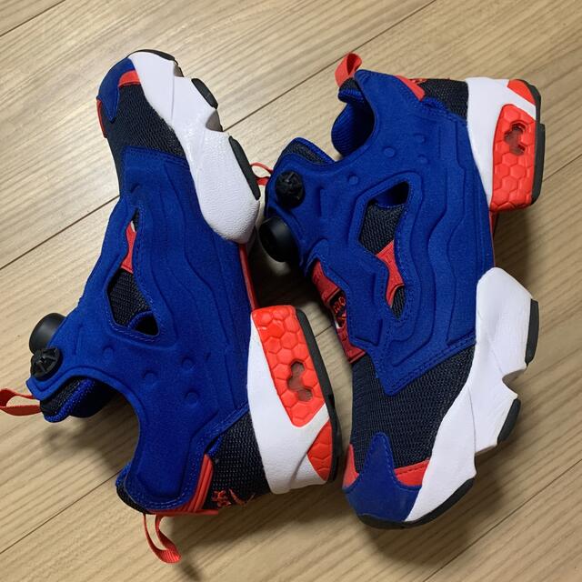 Reebok(リーボック)のリーボック インスタ ポンプ フューリー OG カレッジロイヤル/ネイビーレッド レディースの靴/シューズ(スニーカー)の商品写真