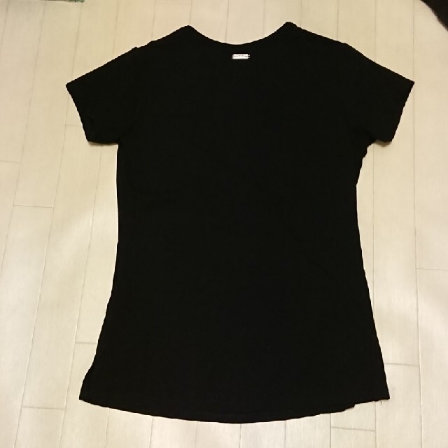 Rady(レディー)のRadyレディ★Tシャツ★ARMANIEXCHANGE/GUESS レディースのトップス(Tシャツ(半袖/袖なし))の商品写真