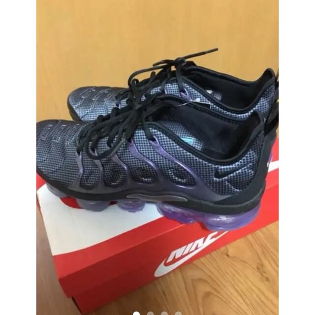 NIKE(ナイキ)のnike vapormax plus メンズの靴/シューズ(スニーカー)の商品写真