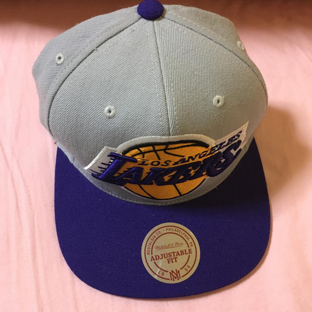 NEW ERA(ニューエラー)のLA購入 ニューエラ LAKERS レイカーズ 美品 レディースの帽子(キャップ)の商品写真