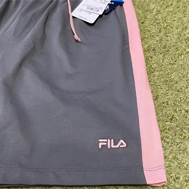 FILA(フィラ)のFILA フィラ レディース グレー ハーフ パンツ レディースのパンツ(ハーフパンツ)の商品写真