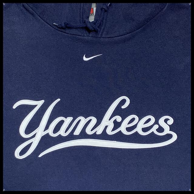 NIKE(ナイキ)の【人気デザイン】ナイキ NIKE パーカー スウェット MLB 刺繍 ヤンキース メンズのトップス(パーカー)の商品写真