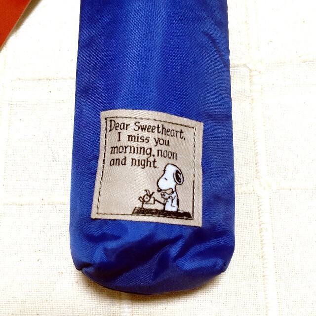 SNOOPY(スヌーピー)のスヌーピー 薄型 折りたたみ傘 小説家 新品 タグ付き レディースのファッション小物(傘)の商品写真