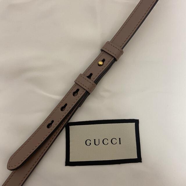 Gucci(グッチ)のGUCCI GGマーモント キルティング スモール ショルダーバッグ レディースのバッグ(ショルダーバッグ)の商品写真