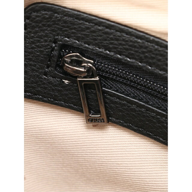 GUESS(ゲス)の【ダークグレー(COA)】(W)NOELLE Crossbody Camera レディースのバッグ(ショルダーバッグ)の商品写真