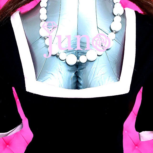 GLAMOROUS JANE(グラマラスジェーン)のグラマラスジェーン バイカラー パイピング 5分袖 カットソー 黒 ピンク レディースのトップス(カットソー(長袖/七分))の商品写真