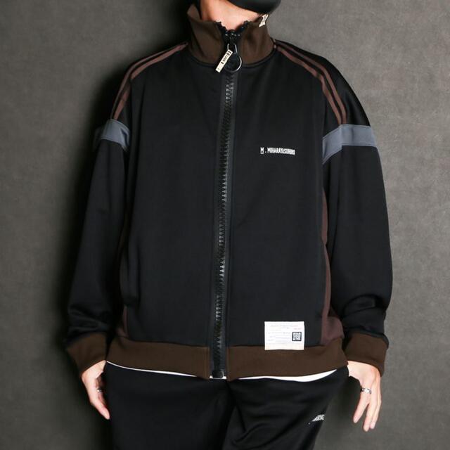 MIHARAYASUHIRO(ミハラヤスヒロ)のwide back track jacket ブラック44 メンズのトップス(ジャージ)の商品写真