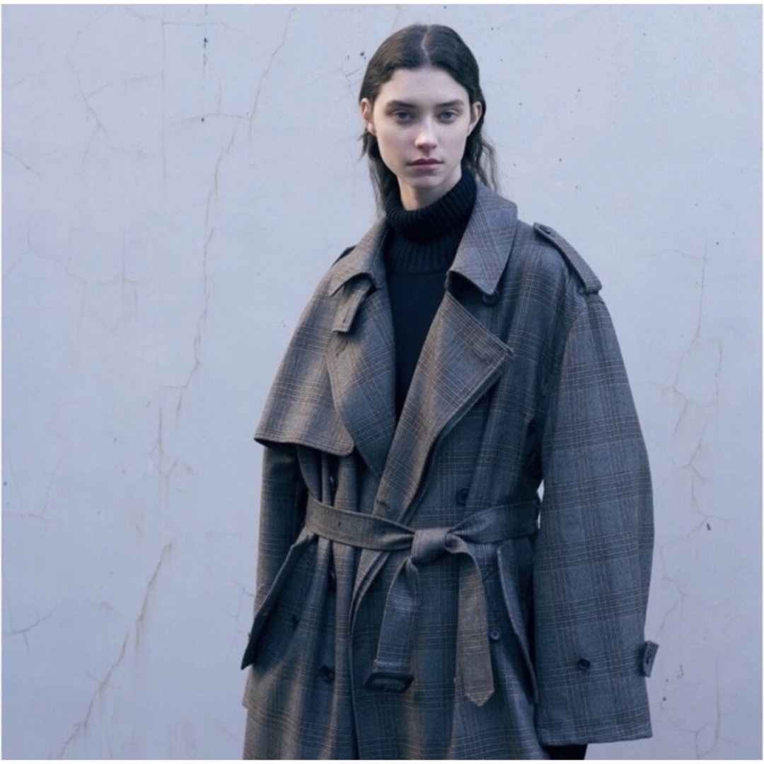 «stein» OVERSIZED OVERLAPED TRENCH COAT