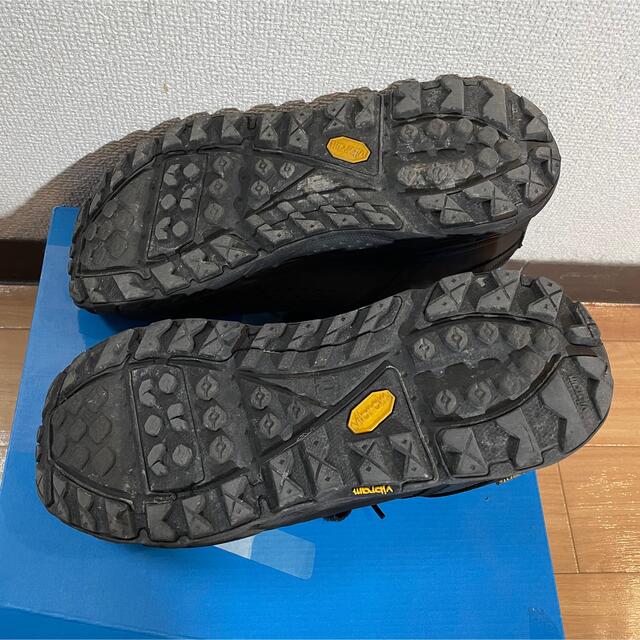 HOKA ONE ONE(ホカオネオネ)のizzzさん専用 メンズの靴/シューズ(スニーカー)の商品写真