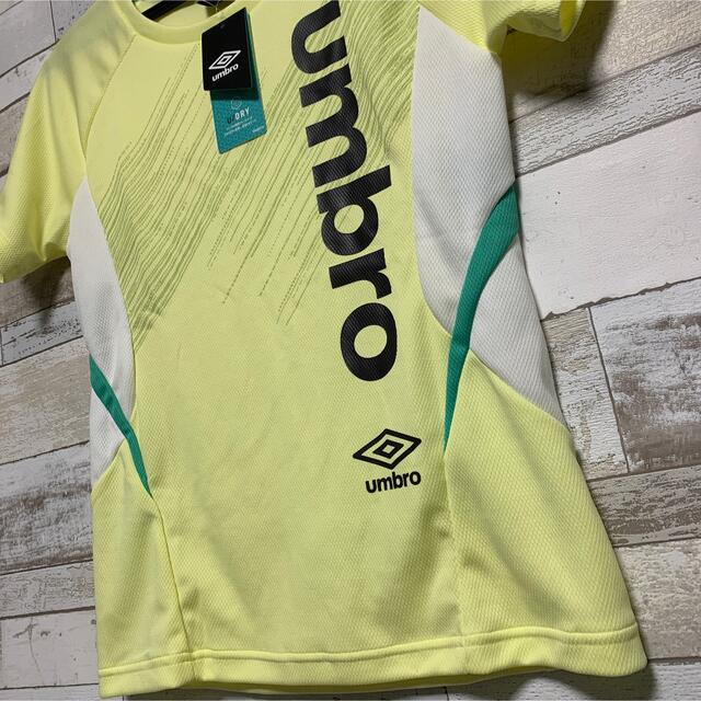 UMBRO(アンブロ)のumbroアンブロ トレーニングウェア ロゴ半袖TシャツイエローレディースS新品 スポーツ/アウトドアのトレーニング/エクササイズ(トレーニング用品)の商品写真