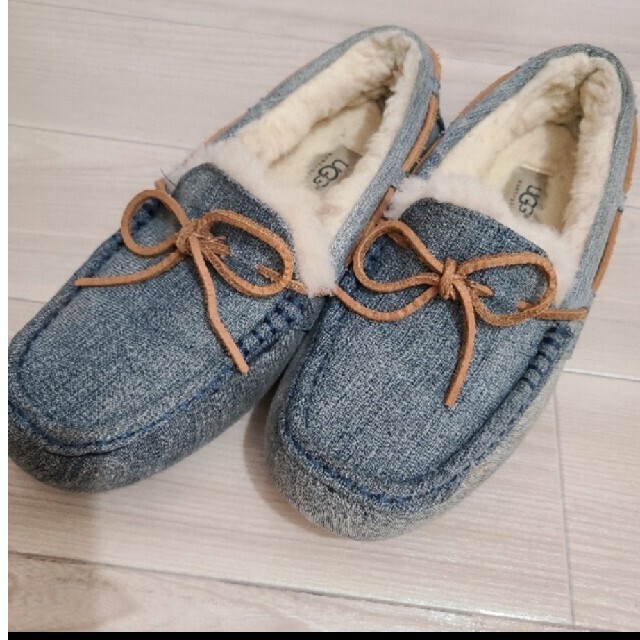 UGG　デニム　モカシンジュース　ダコタ