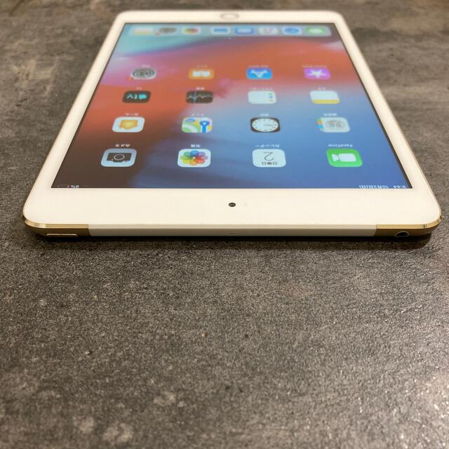 iPad(アイパッド)の48874T  iPad mini3 64GB GOLD au 中古品 スマホ/家電/カメラのPC/タブレット(タブレット)の商品写真