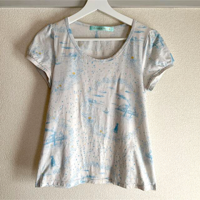 cherir la femme(シェリーラファム)のフランシュリッペ　シェリーラファム　くま 白鳥 湖 プリントTシャツ レディースのトップス(Tシャツ(半袖/袖なし))の商品写真