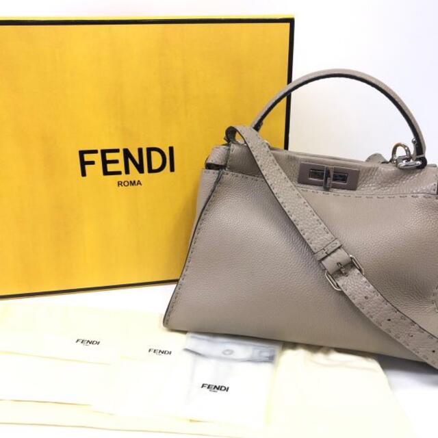 レディース FENDI - フェンディ 8BN290 レザー セレリア ピーカブーレギュラー ハンドバッグの ではありま - www