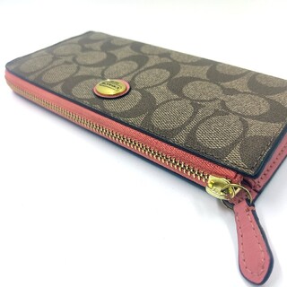 コーチ(COACH)の美品　ピンクのアクセントがかわいいCOACHの長財布(財布)
