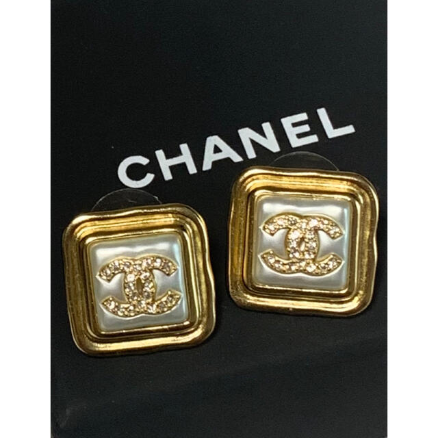 CHANEL ピアス　2022