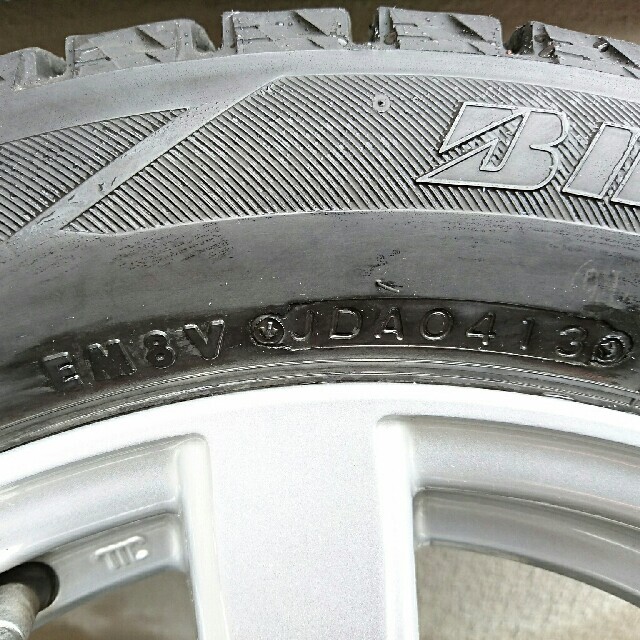 BRIDGESTONE(ブリヂストン)のスタッドレスタイヤ&ホイールセット◇ブリヂストン◇155/65R14 自動車/バイクの自動車(タイヤ・ホイールセット)の商品写真