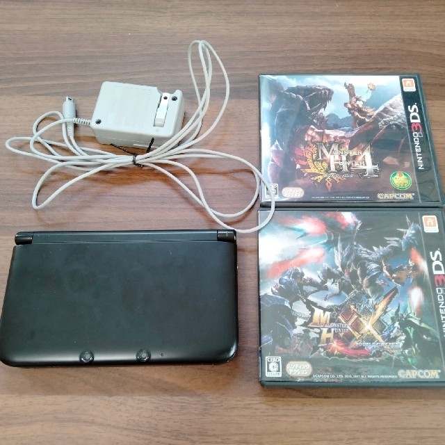 任天堂 3DS LL（ブラック） 本体＋ソフト2本ゲーム