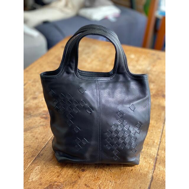 Bottega Veneta(ボッテガヴェネタ)のボッテガヴェネタ　ハンドバッグ（黒） レディースのバッグ(ハンドバッグ)の商品写真