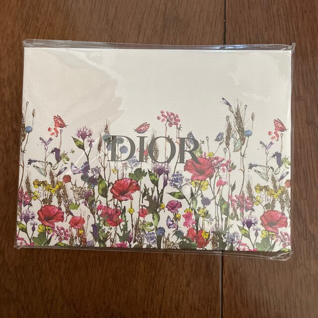 Dior(ディオール)の高級感　ディオール   便箋　レターセット　花柄　ミスディオール   ハンドメイドの文具/ステーショナリー(カード/レター/ラッピング)の商品写真