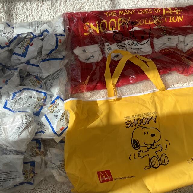 超希少マクドナルド限定 スヌーピーコレクターキット タペストリー 未使用品