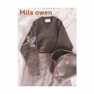 ミラオーウェン(Mila Owen)の美品　ミラオーウェン　Mila Owen　Vネックニットセーター(ニット/セーター)