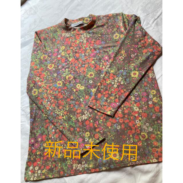 花柄　長袖Tシャツ　 新品 メンズのトップス(Tシャツ/カットソー(七分/長袖))の商品写真