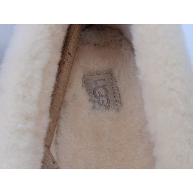 UGG(アグ)の【未使用品】UGG　SOLANA  LOAFER　商品番号 1020041/W　 レディースの靴/シューズ(スリッポン/モカシン)の商品写真