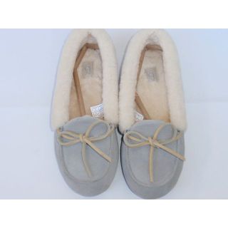 アグ(UGG)の【未使用品】UGG　SOLANA  LOAFER　商品番号 1020041/W　(スリッポン/モカシン)