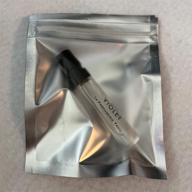 VIOLET  メゾンヴィオレ　アビム　最新作　サンプル1.8ml コスメ/美容の香水(ユニセックス)の商品写真