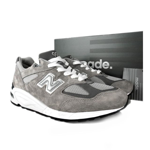 New Balance(ニューバランス)のニューバランスNEW BALANCE■M990GY2 GREYスニーカー メンズの靴/シューズ(スニーカー)の商品写真