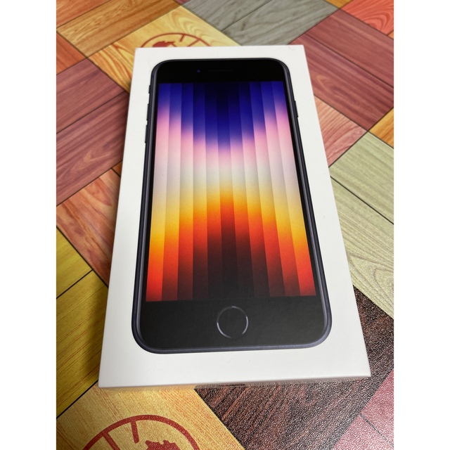 【新品】iPhone SE 第3世代 128GB ①