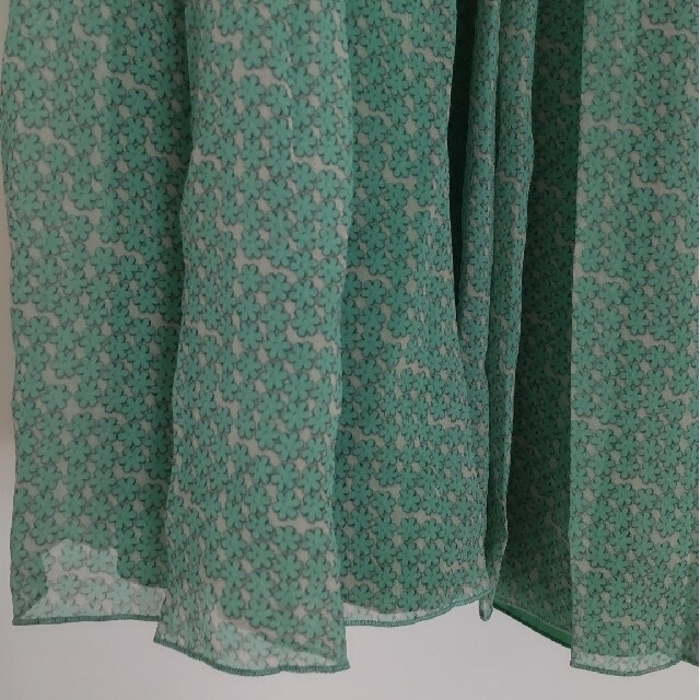 Drawer(ドゥロワー)の花柄 シルクスカート レディースのスカート(ロングスカート)の商品写真