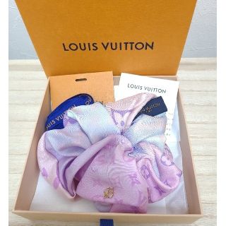 ルイヴィトン(LOUIS VUITTON)の新品♡TWICE着用♡ルイヴィトン オーロラ シュシュ(ヘアゴム/シュシュ)