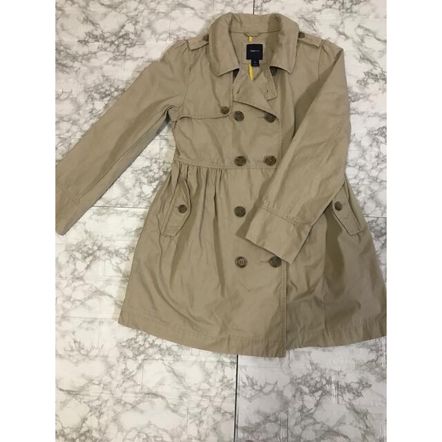 GAPKIDS ギャップキッズ トレンチコート ベージュ キッズ/ベビー/マタニティのキッズ服女の子用(90cm~)(コート)の商品写真